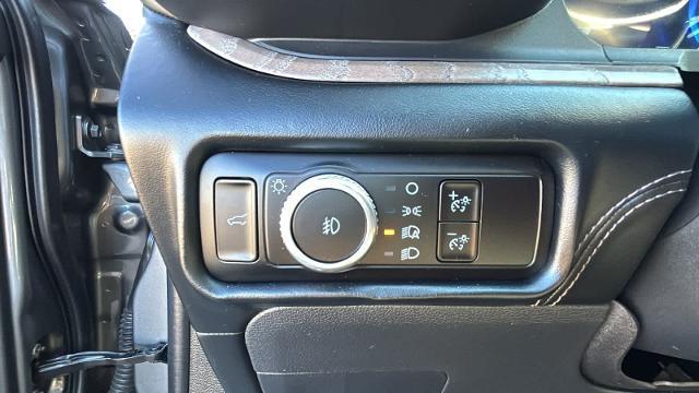 2023 Ford Explorer - $39,977