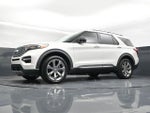 2020 Explorer Thumbnail 30