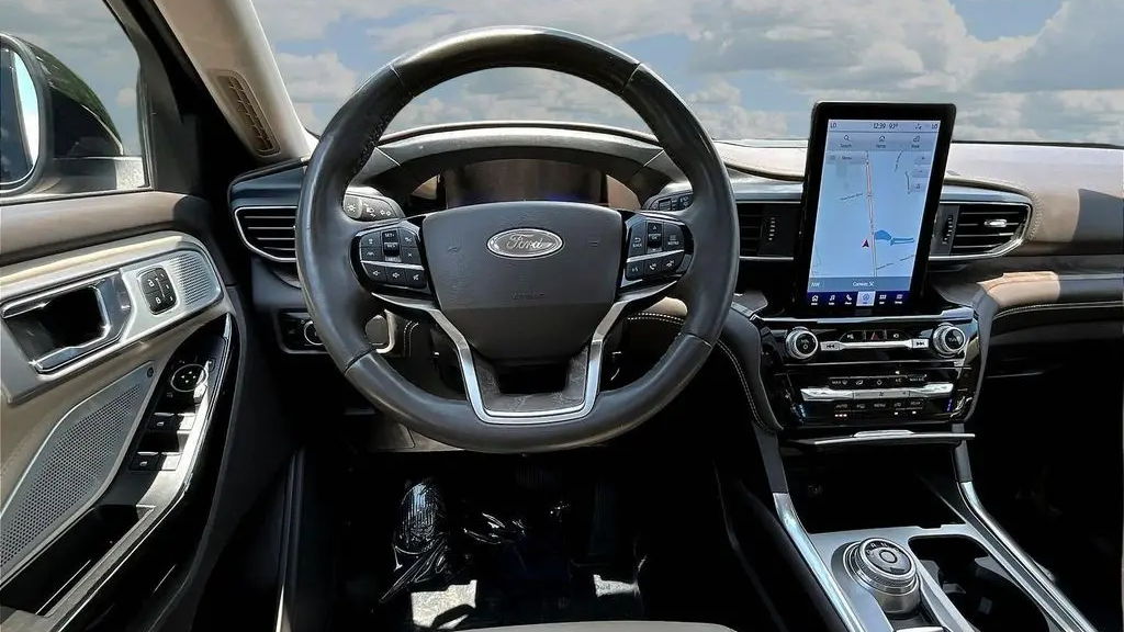 2022 Ford Explorer Platinum