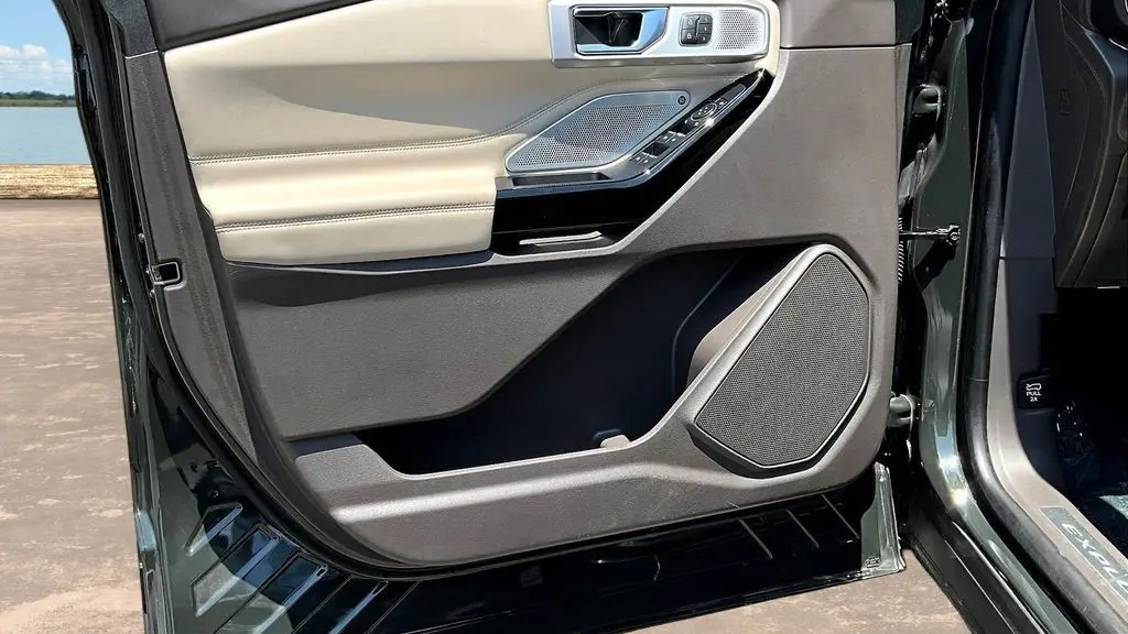 2022 Ford Explorer Platinum