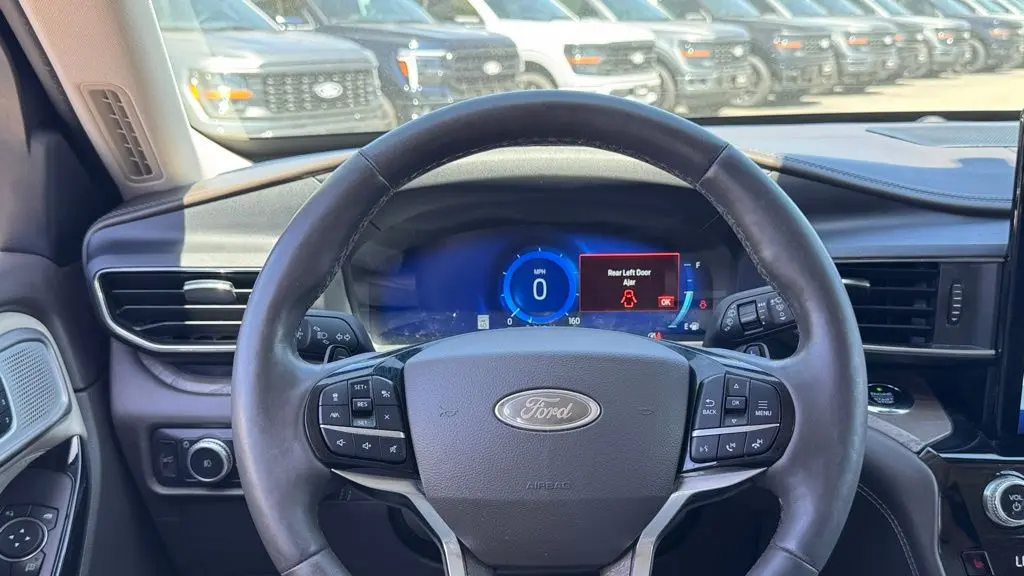 2021 Ford Explorer Platinum