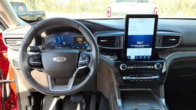2022 Ford Explorer Platinum