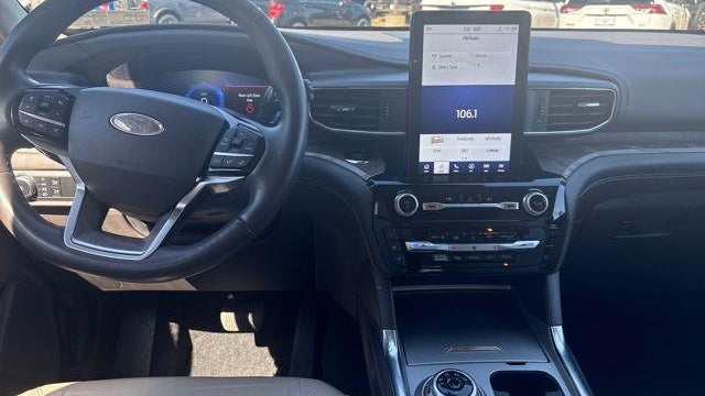 2022 Ford Explorer Platinum