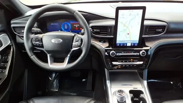 2023 Ford Explorer Platinum