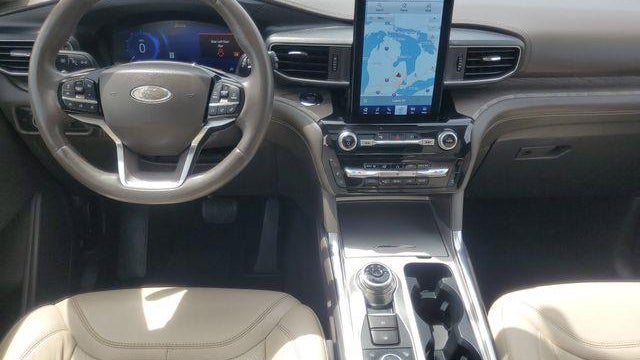 2022 Ford Explorer Platinum