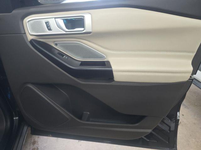 2020 Ford Explorer - $25,400