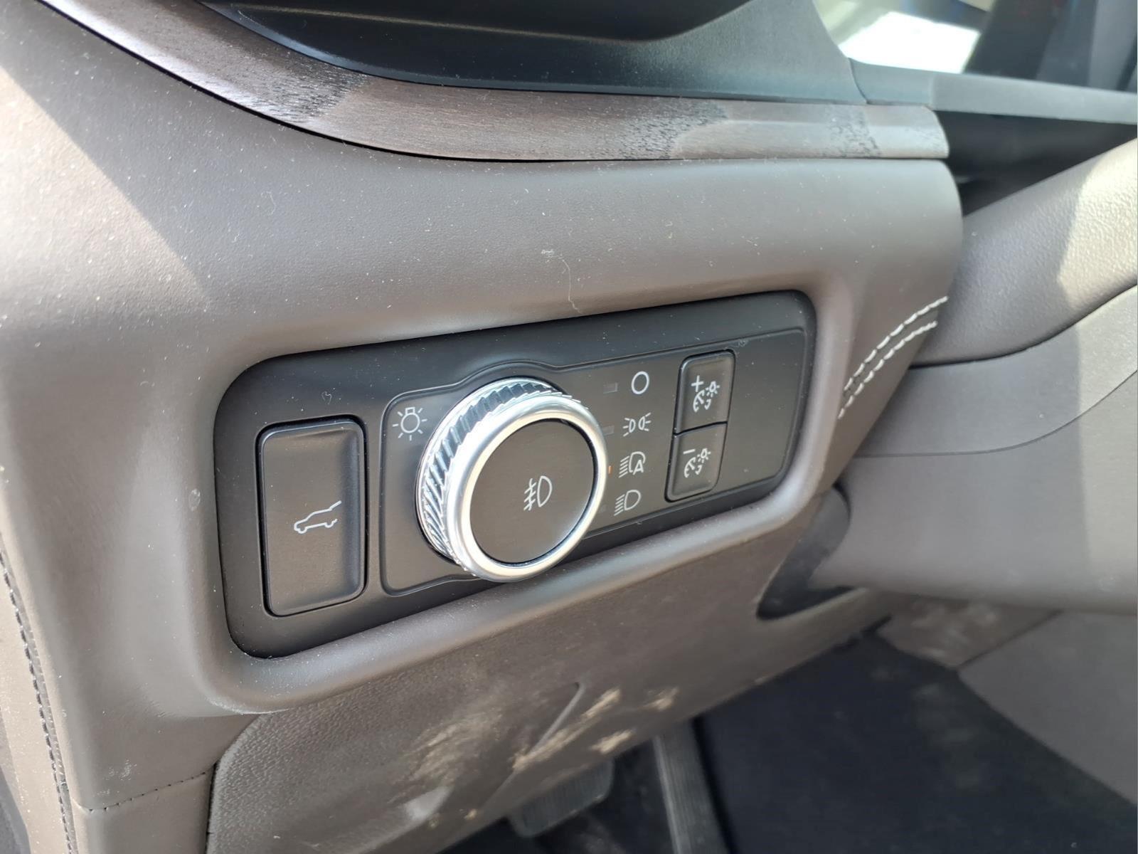 2020 Ford Explorer - $30,470