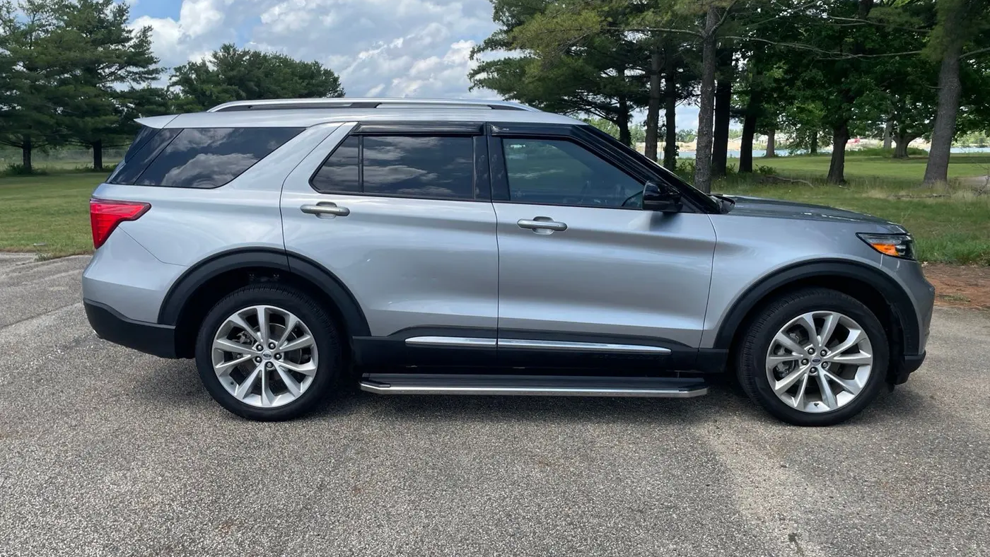 2023 Ford Explorer Platinum