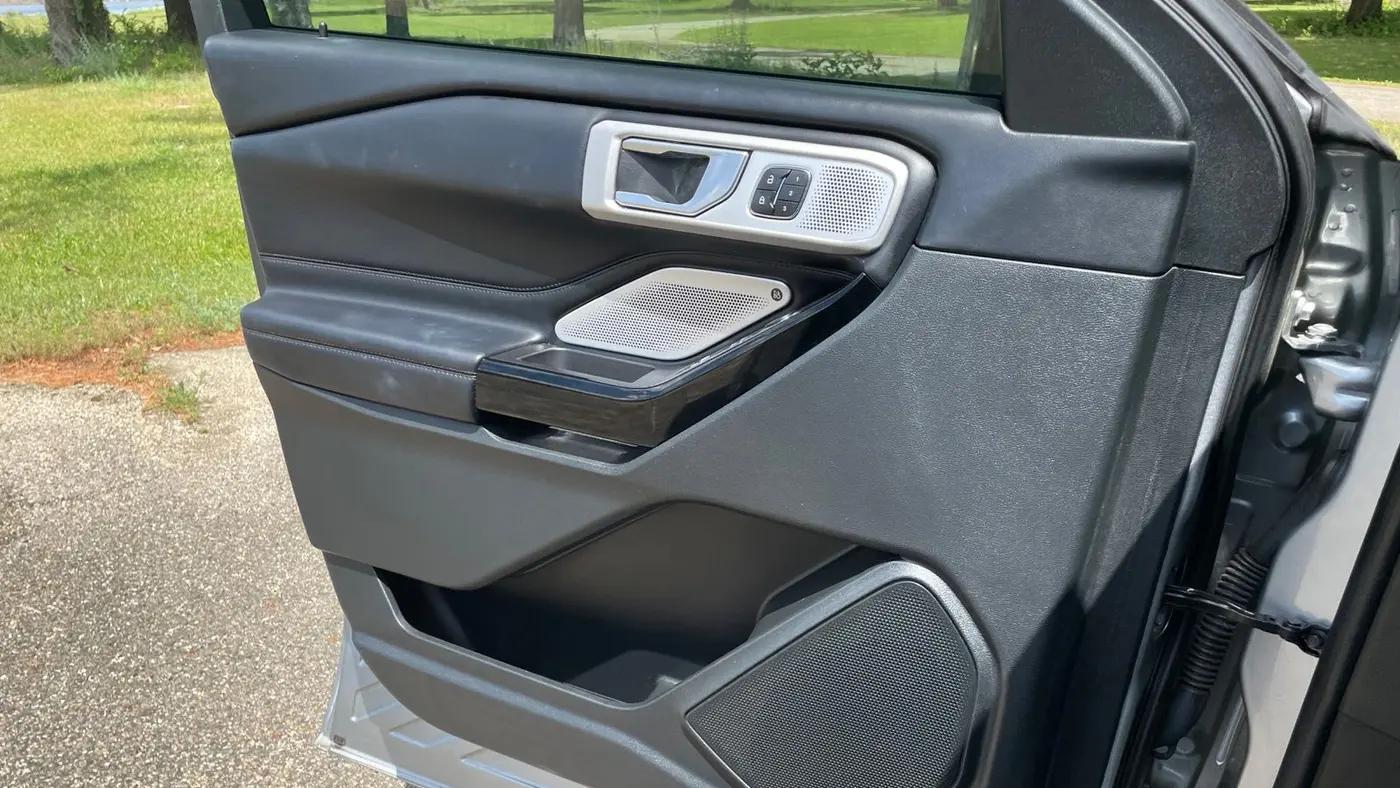 2023 Ford Explorer Platinum