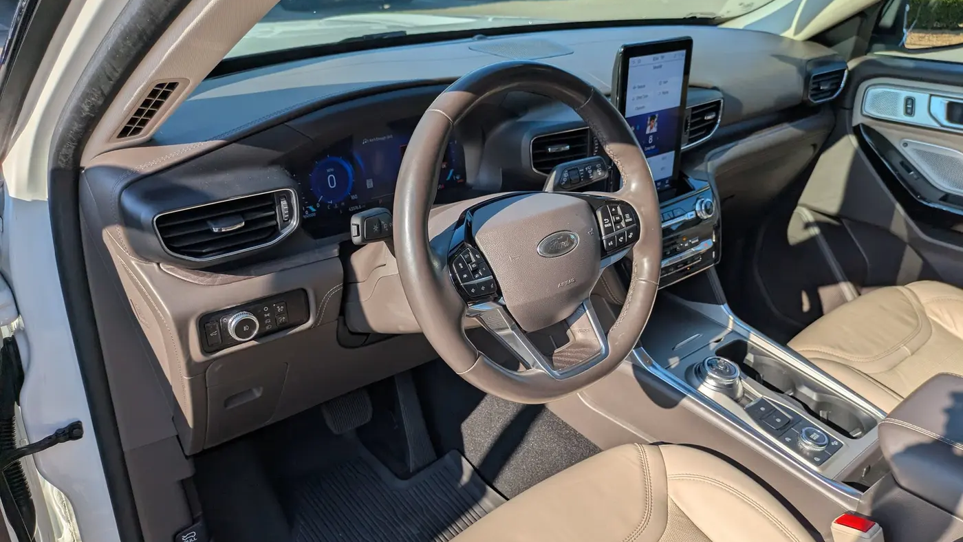 2023 Ford Explorer Platinum