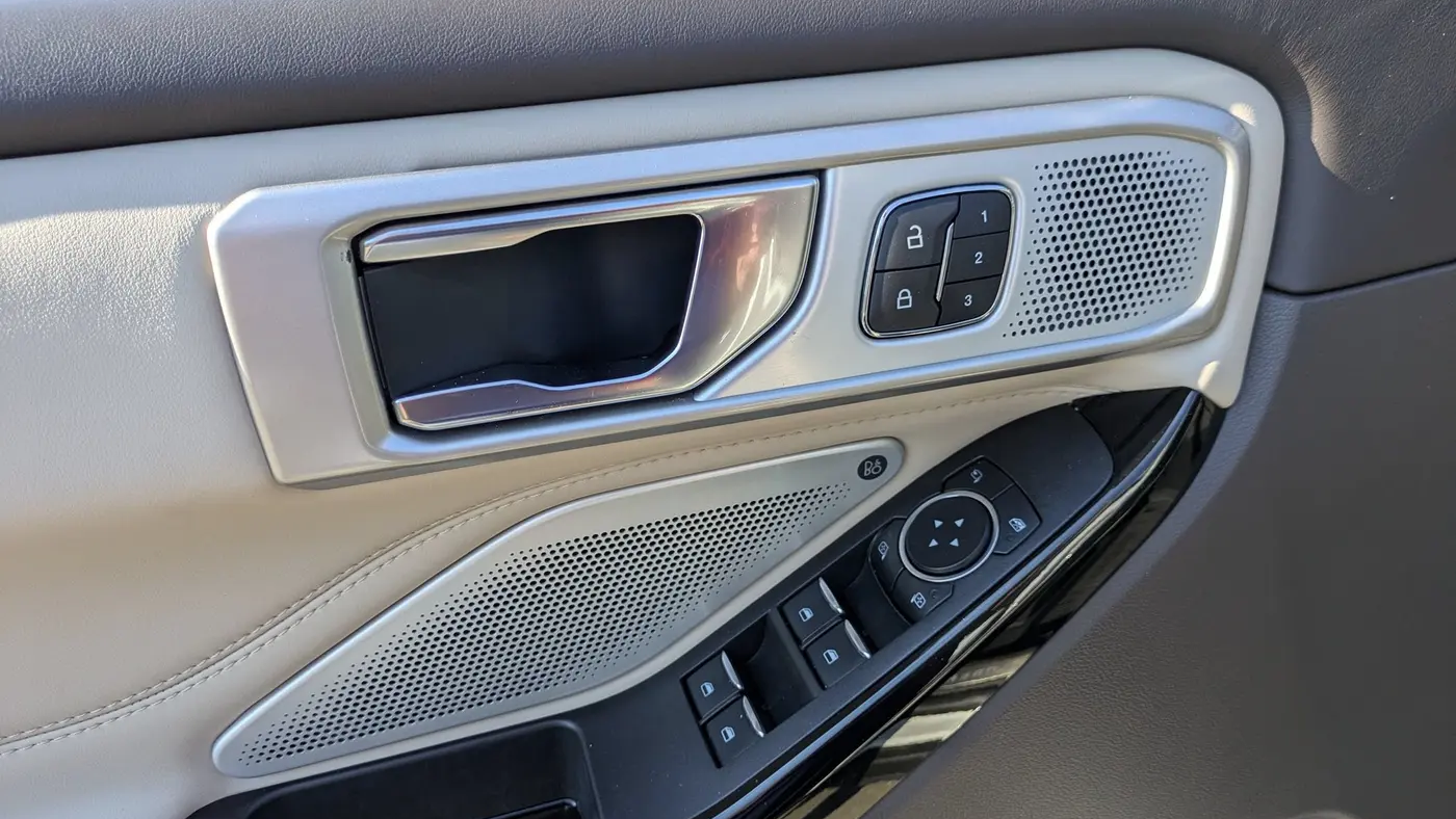 2023 Ford Explorer Platinum
