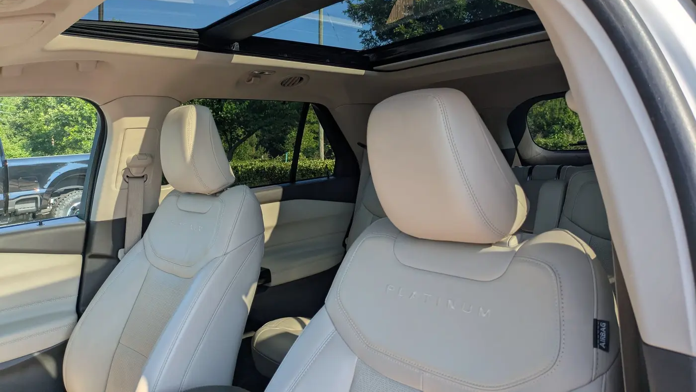 2023 Ford Explorer Platinum