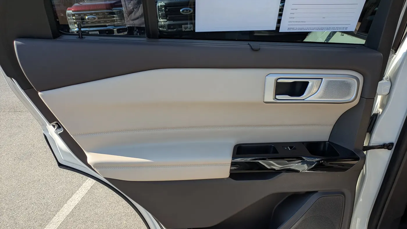 2023 Ford Explorer Platinum