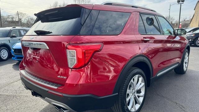 2023 Ford Explorer Platinum