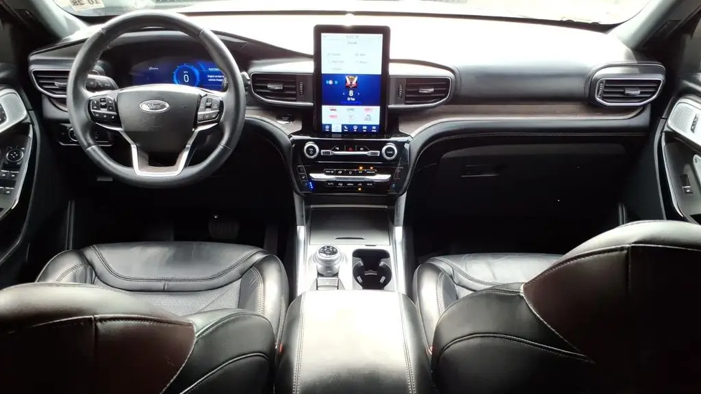 2023 Ford Explorer Platinum
