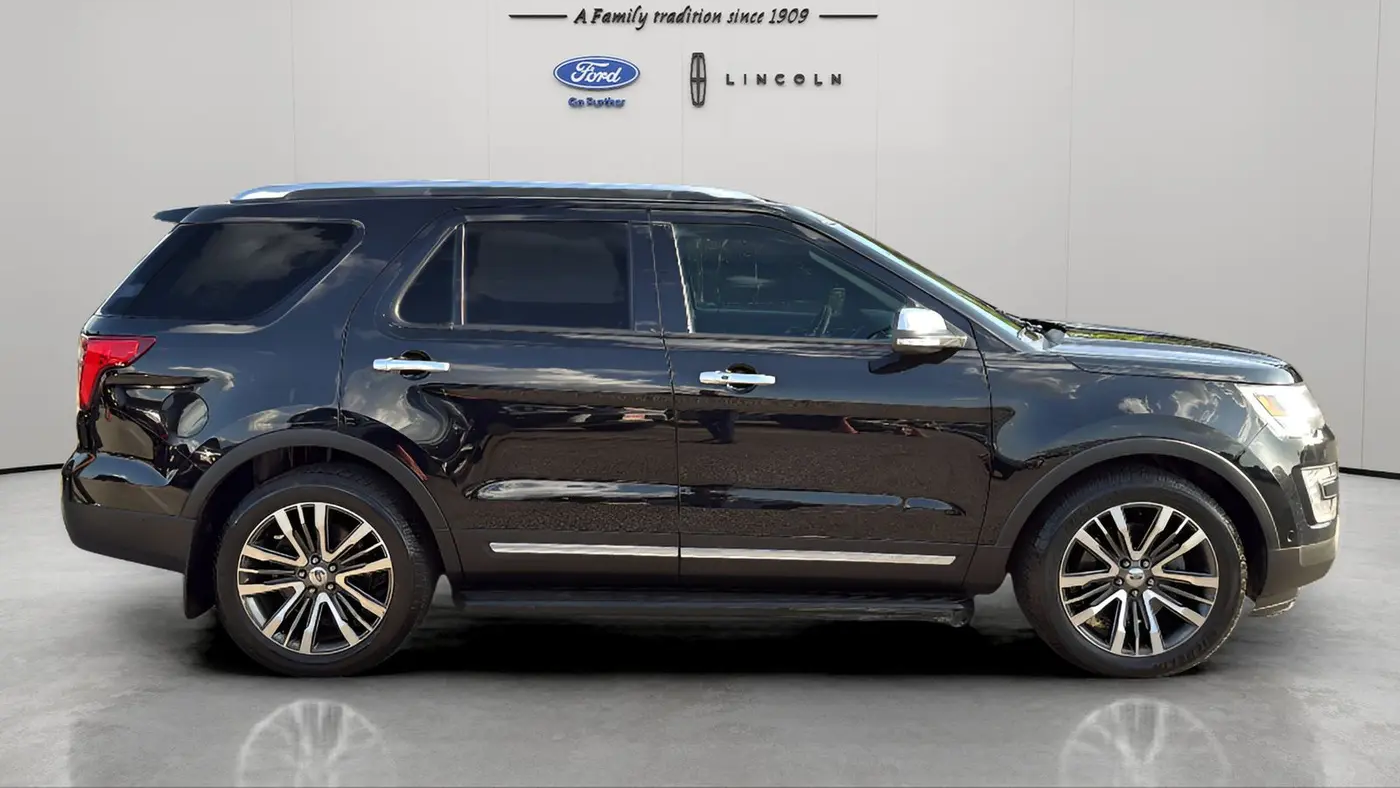 2017 Ford Explorer Platinum