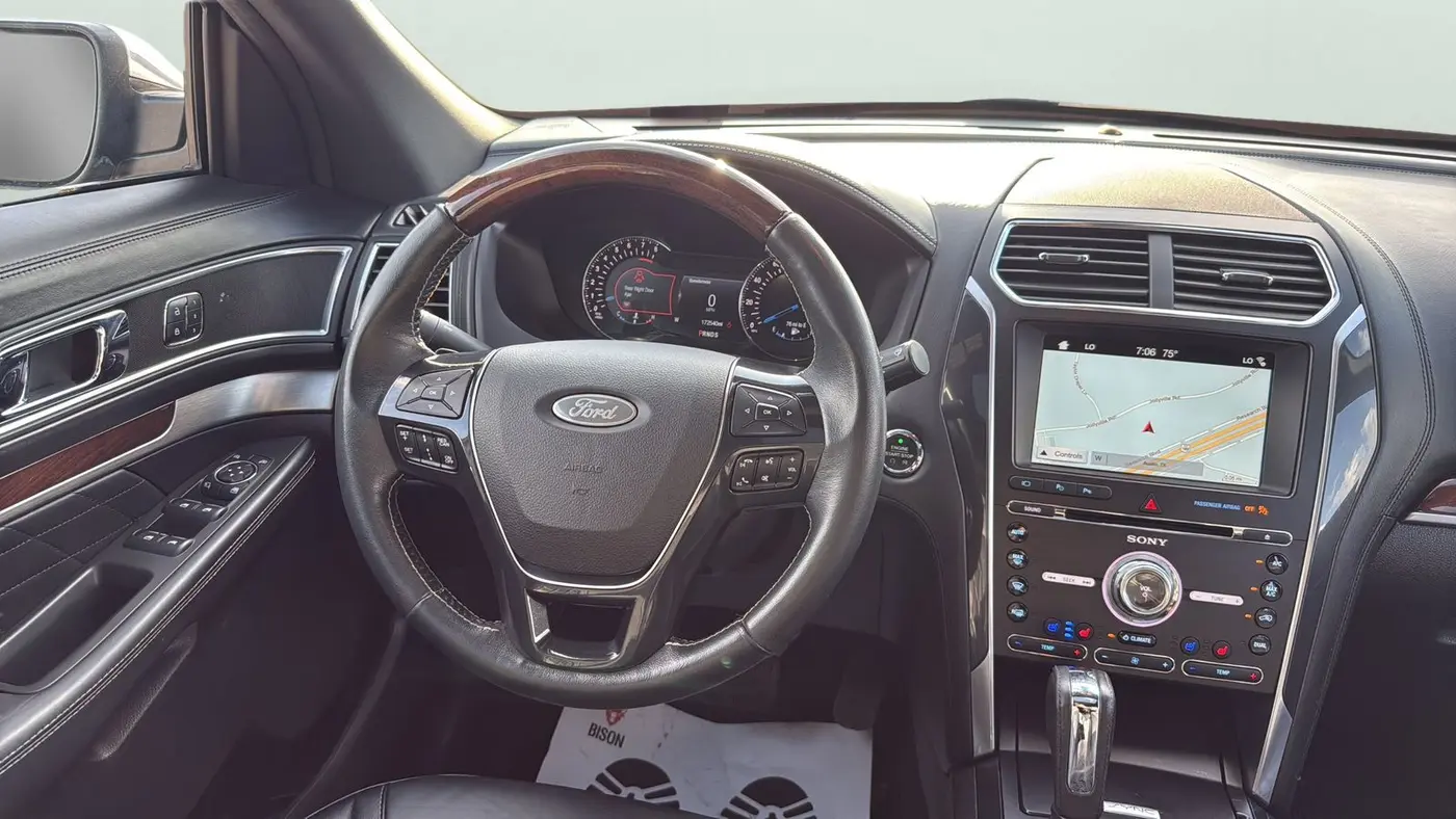 2017 Ford Explorer Platinum