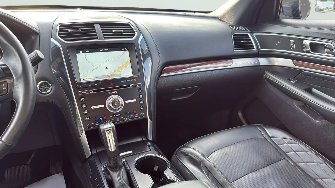 2017 Ford Explorer Platinum