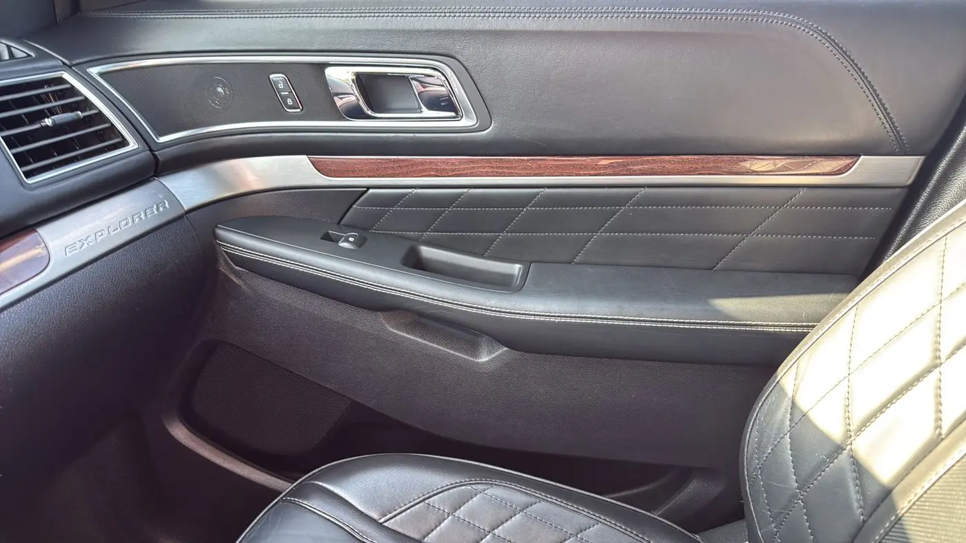 2017 Ford Explorer Platinum