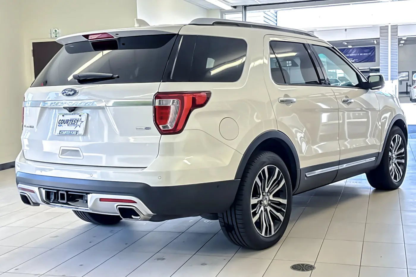 2017 Ford Explorer - $20,917
