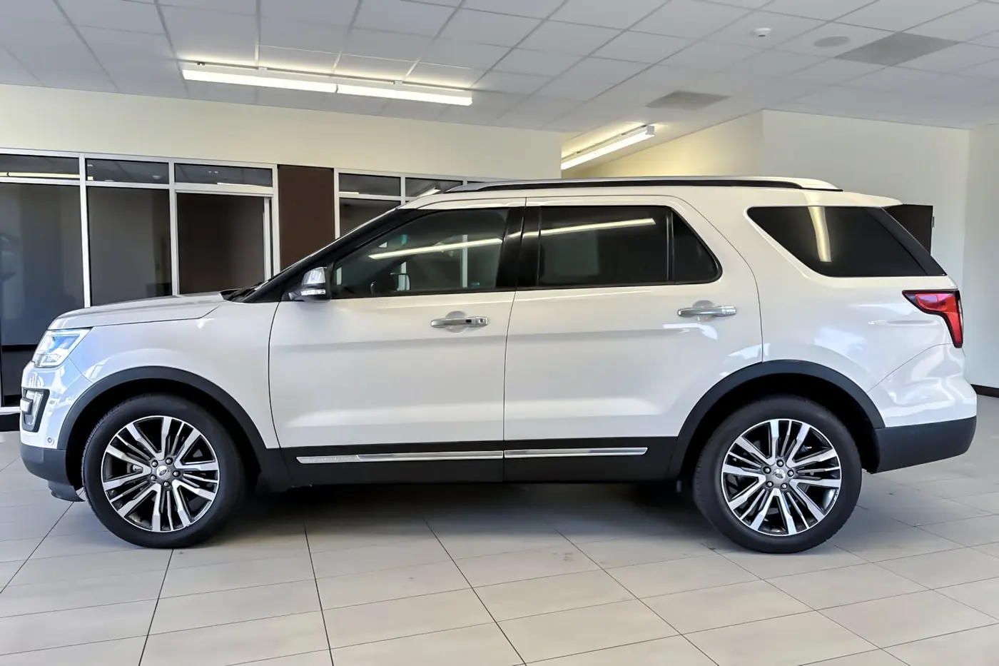 2017 Ford Explorer - $20,917