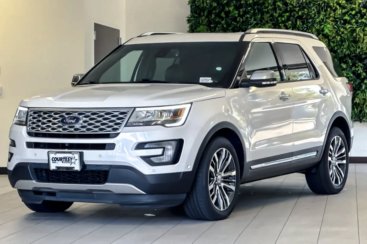 2017 Ford Explorer - $20,917