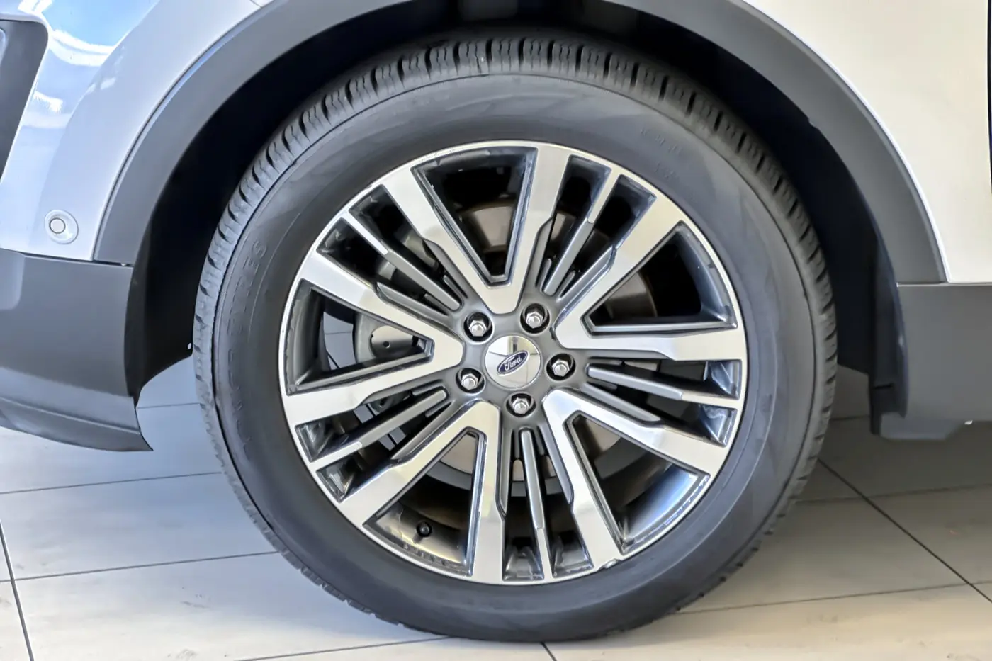 2017 Ford Explorer - $20,917