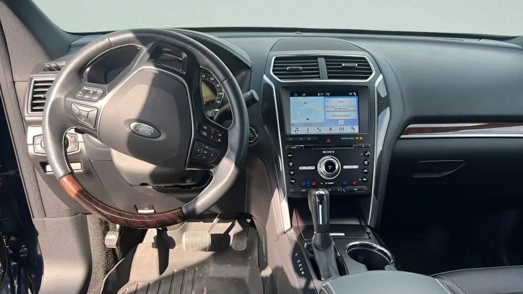 2017 Ford Explorer Platinum