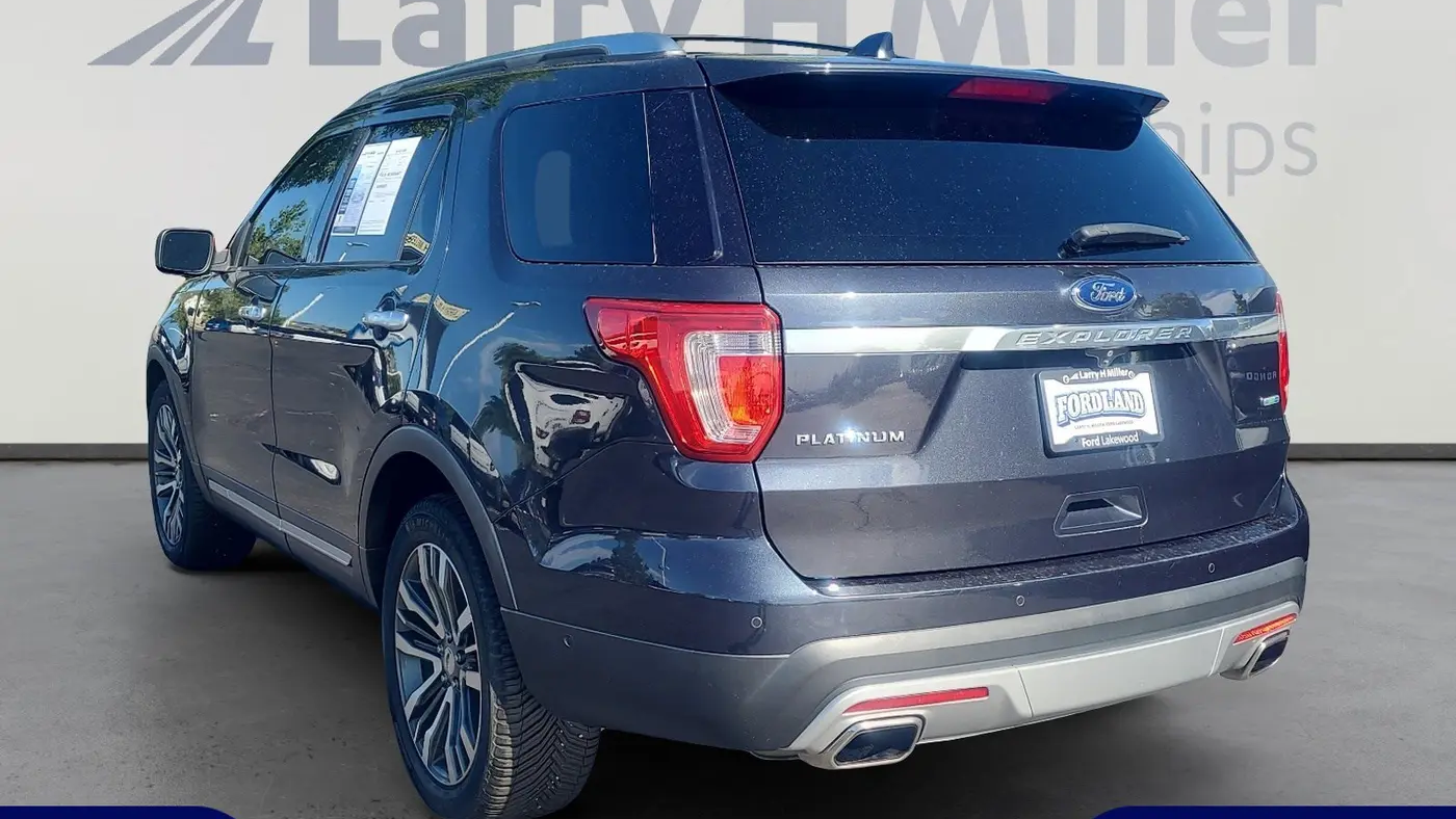 2017 Ford Explorer Platinum