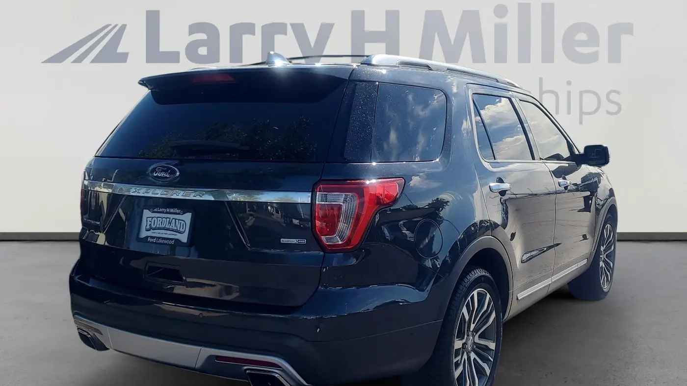 2017 Ford Explorer Platinum