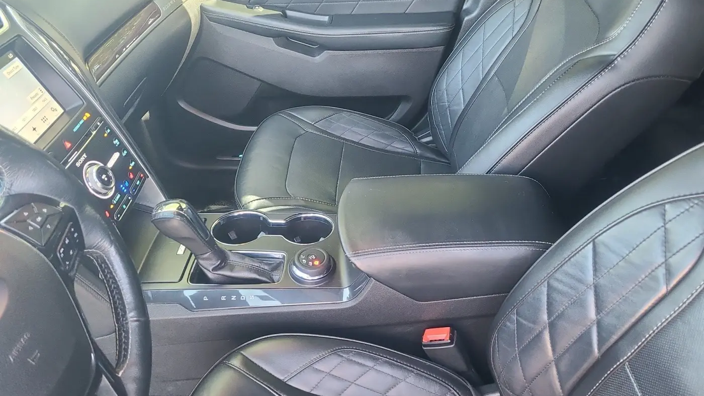 2017 Ford Explorer Platinum