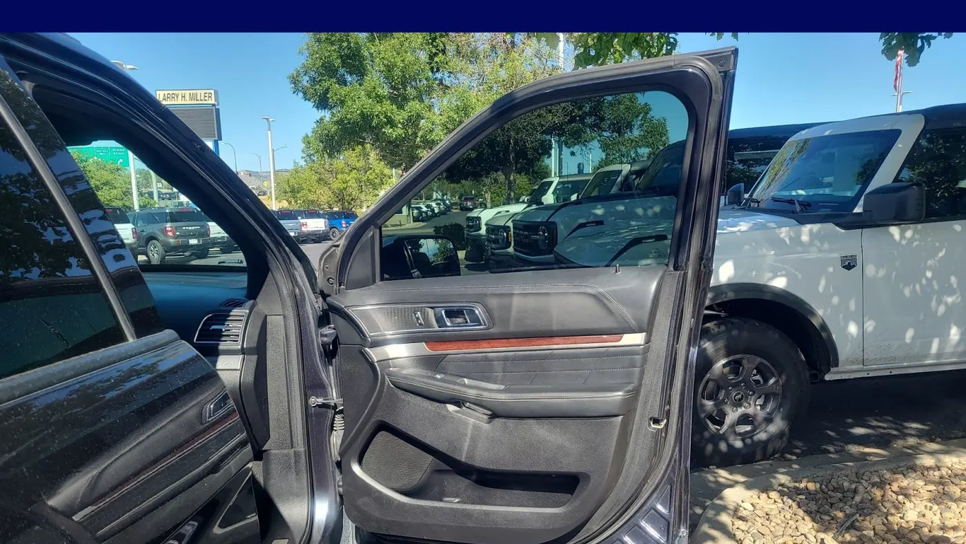 2017 Ford Explorer Platinum