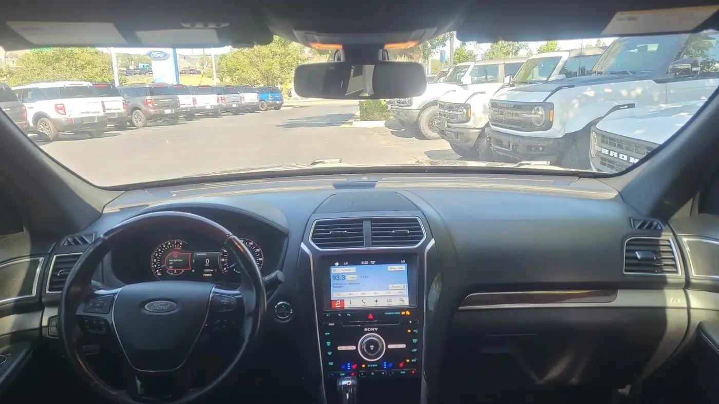 2017 Ford Explorer Platinum