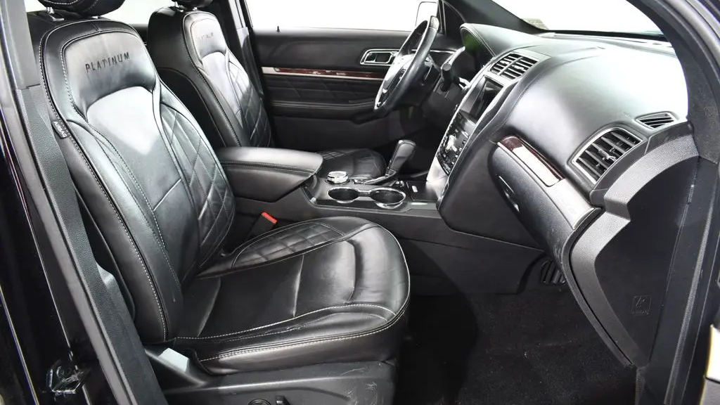 2019 Ford Explorer Platinum