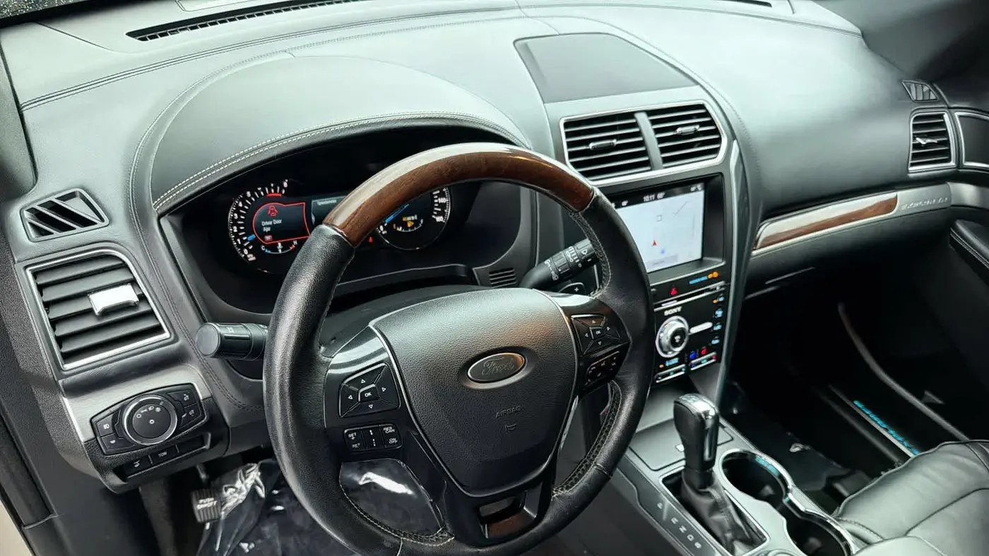 2017 Ford Explorer Platinum