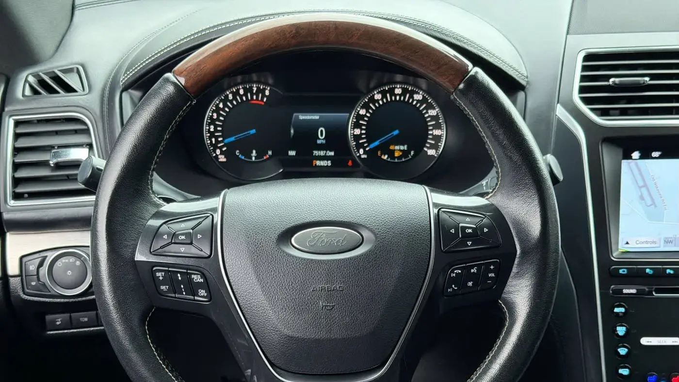 2017 Ford Explorer Platinum