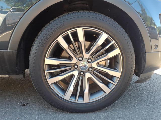 2017 Ford Explorer - $21,987
