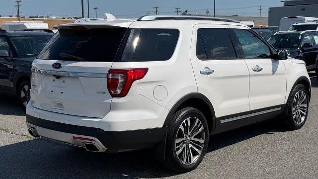 2017 Ford Explorer Platinum