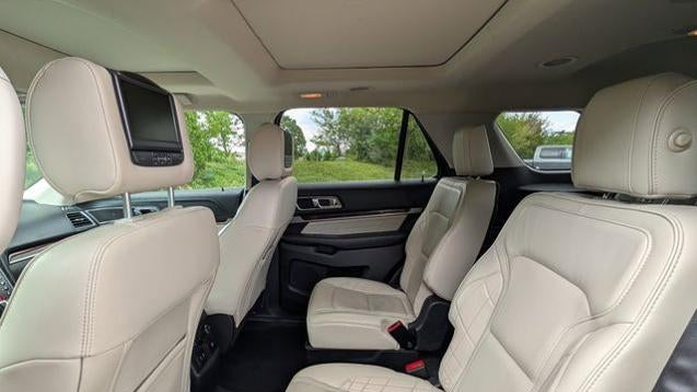 2017 Ford Explorer Platinum