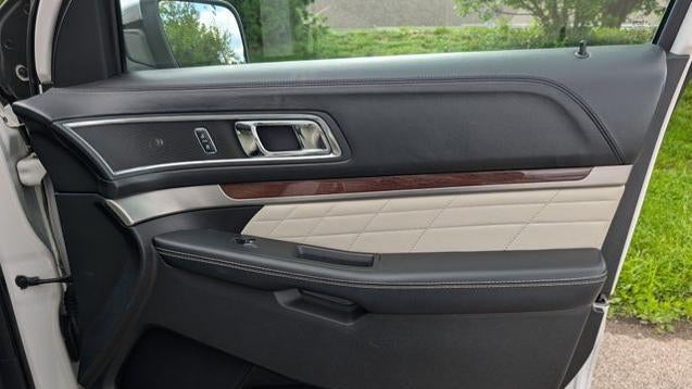 2017 Ford Explorer Platinum