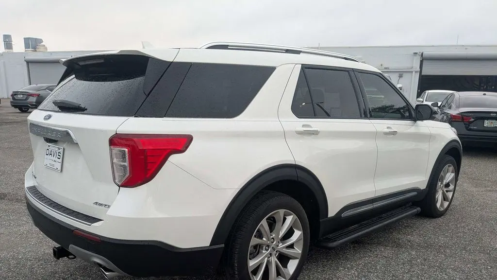 2022 Ford Explorer Hybrid Platinum