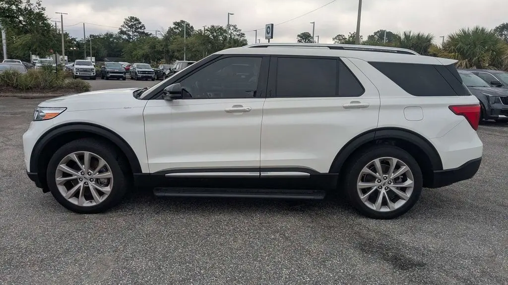 2022 Ford Explorer Hybrid Platinum