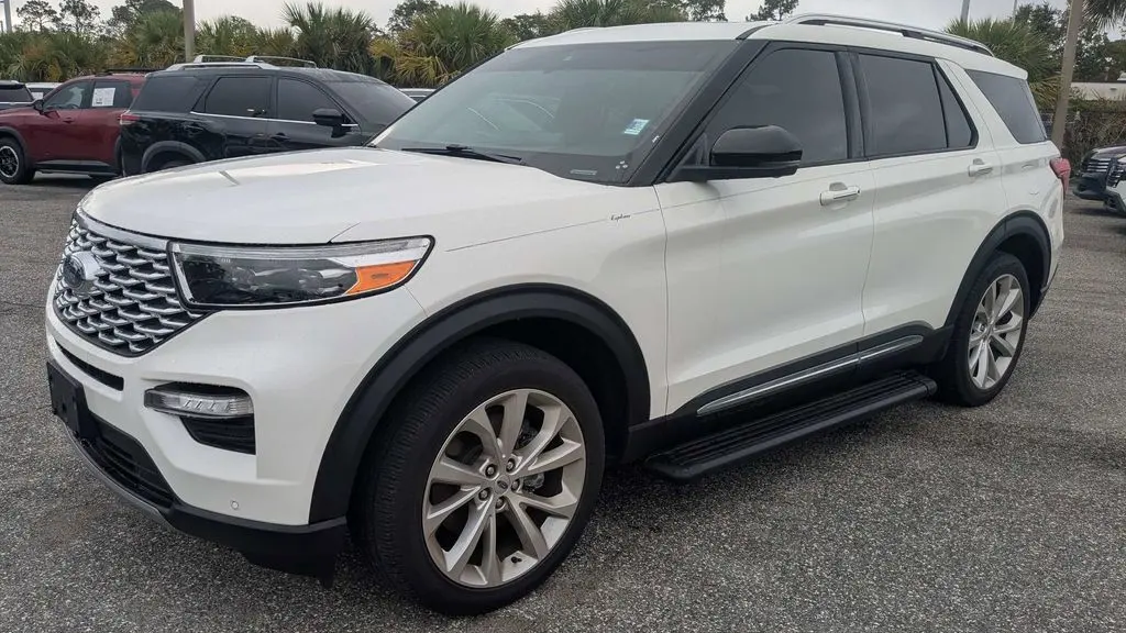 2022 Ford Explorer Hybrid Platinum
