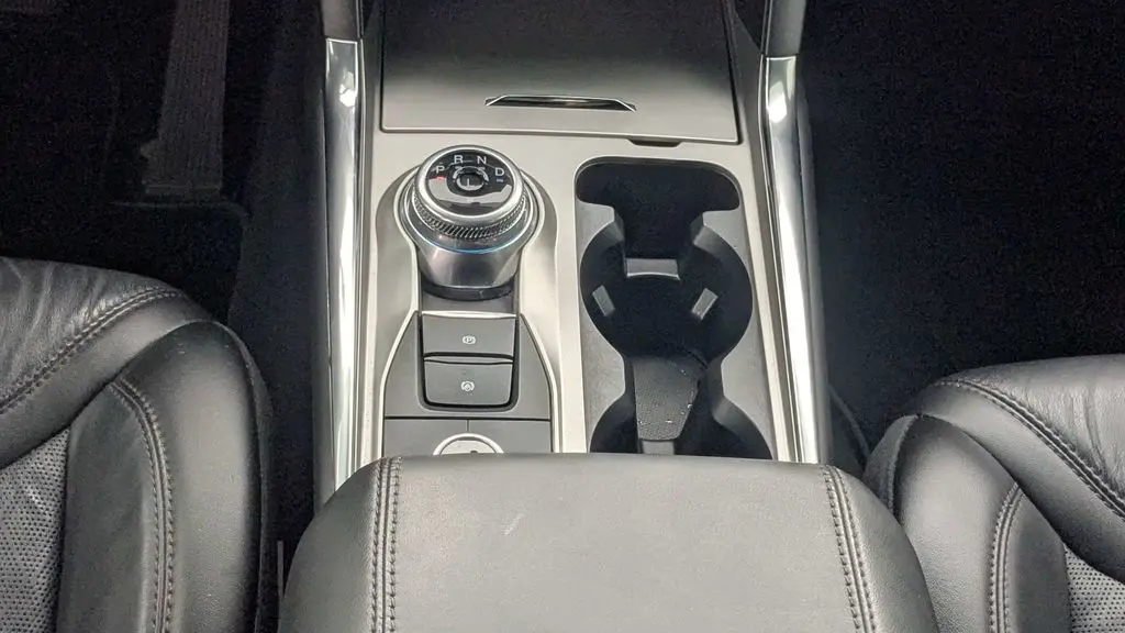 2022 Ford Explorer Hybrid Platinum