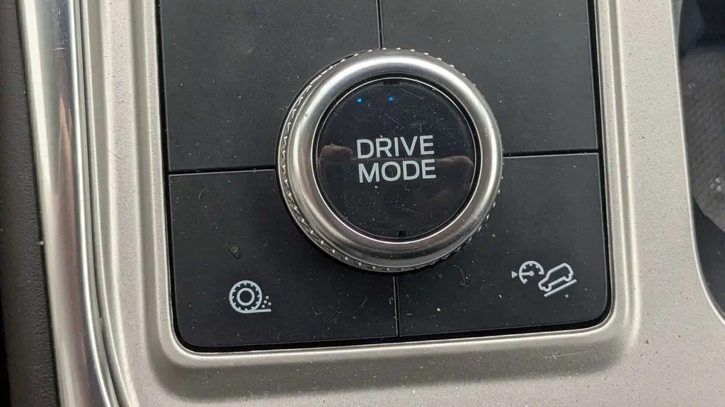 2022 Ford Explorer Hybrid Platinum