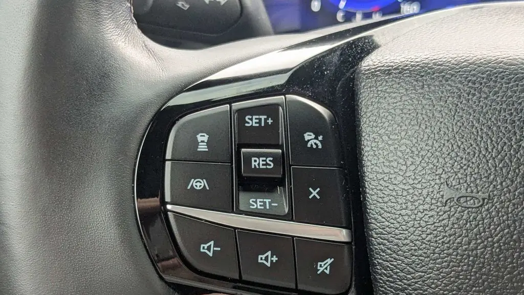 2022 Ford Explorer Hybrid Platinum
