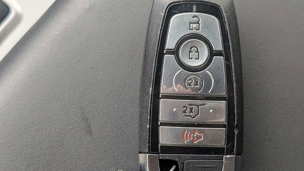 2022 Ford Explorer Hybrid Platinum