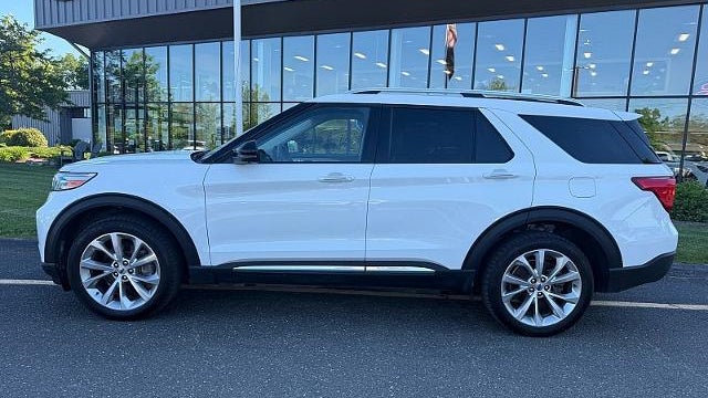 2023 Ford Explorer Hybrid Platinum