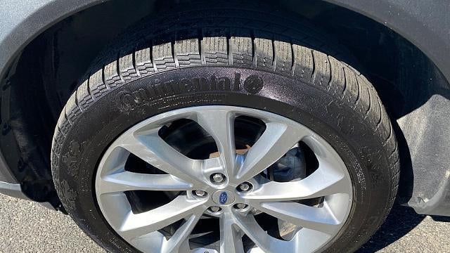 2023 Ford Explorer Hybrid Platinum