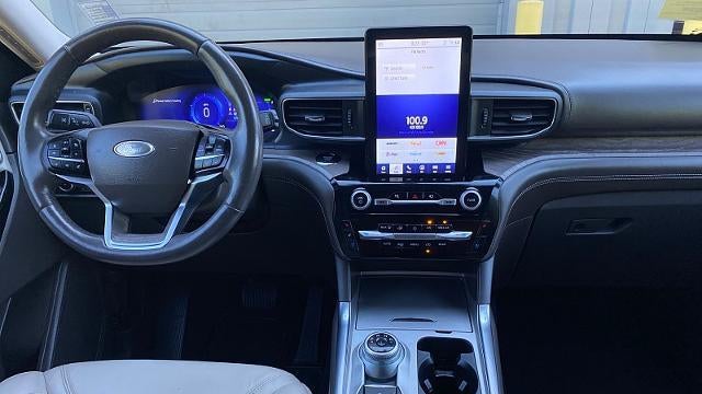 2023 Ford Explorer Hybrid Platinum